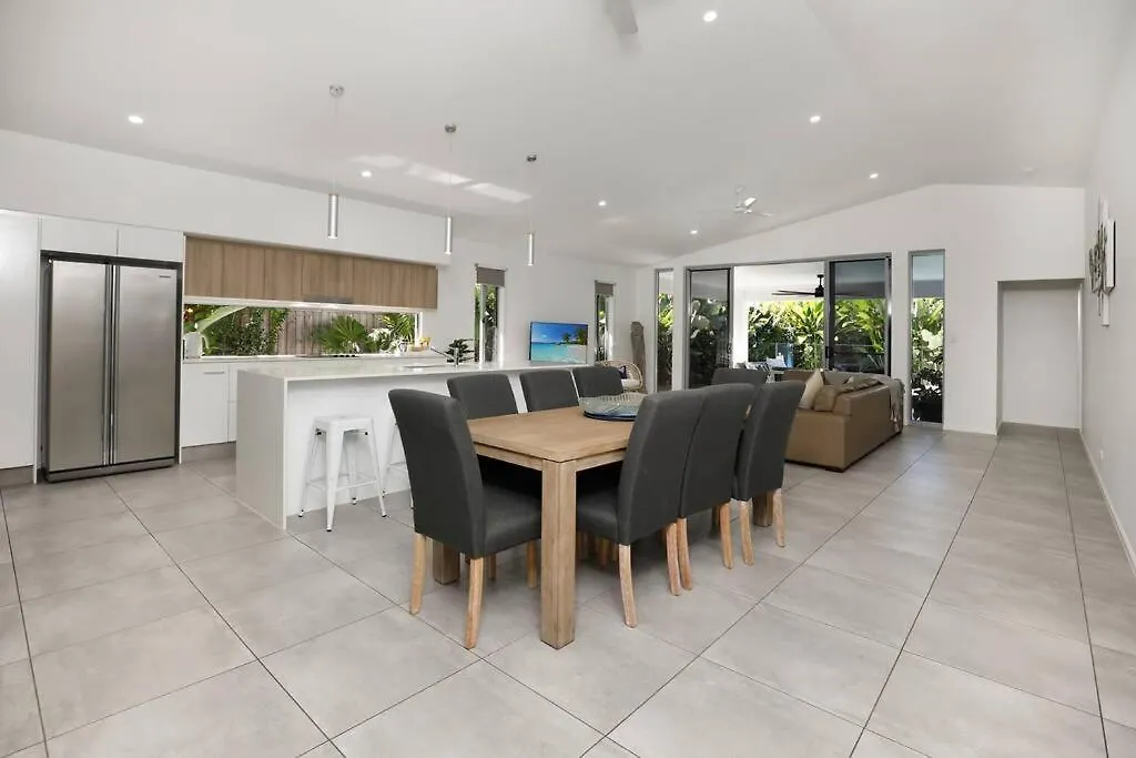 Semesterbostad Seaside Heated Pool 3 Bedroom Palm Cove