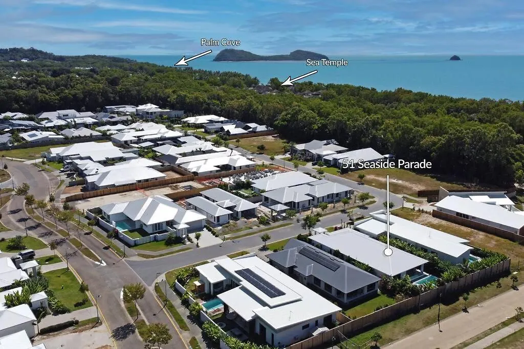 Seaside Heated Pool 3 Bedroom Palm Cove 0*,  Australien